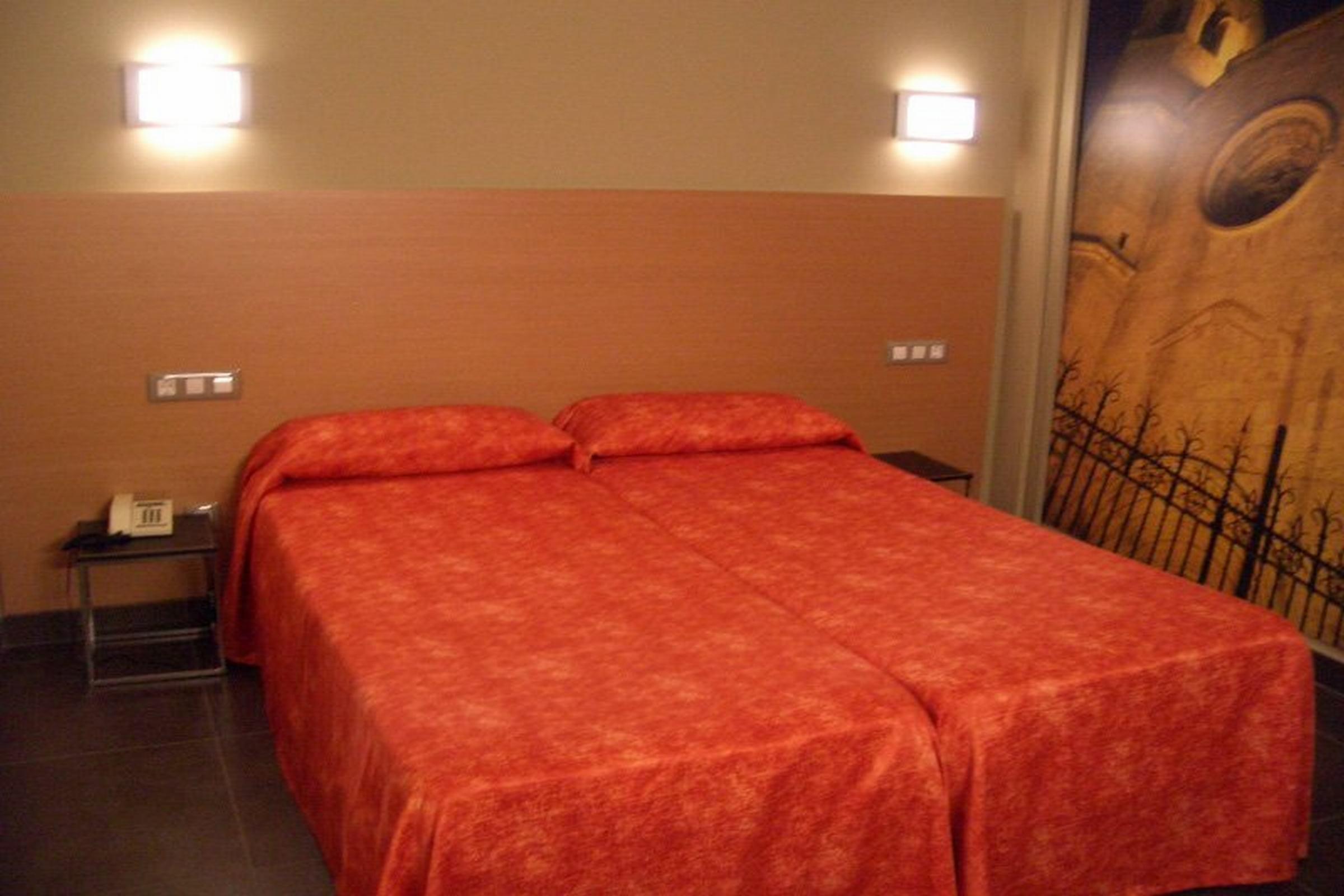 Hotel Sercotel Pere III El Gran Vilafranca del Penedès Exterior foto