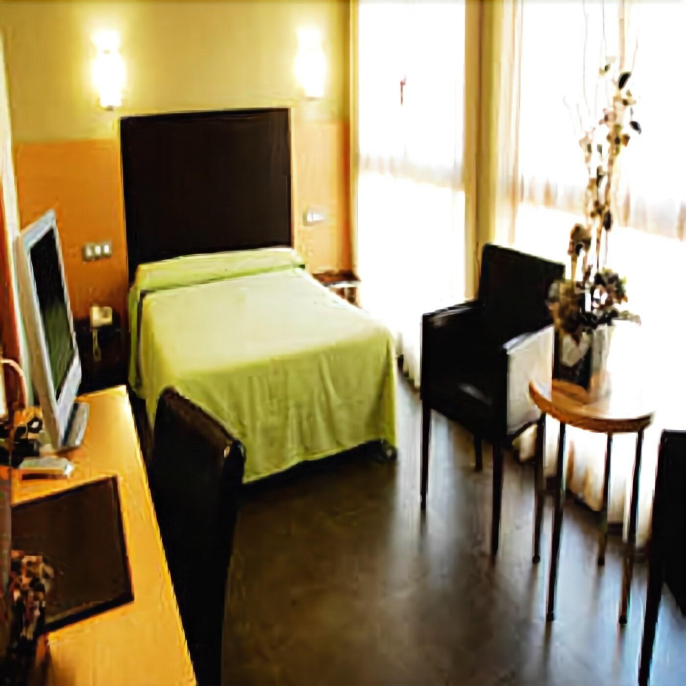 Hotel Sercotel Pere III El Gran Vilafranca del Penedès Exterior foto